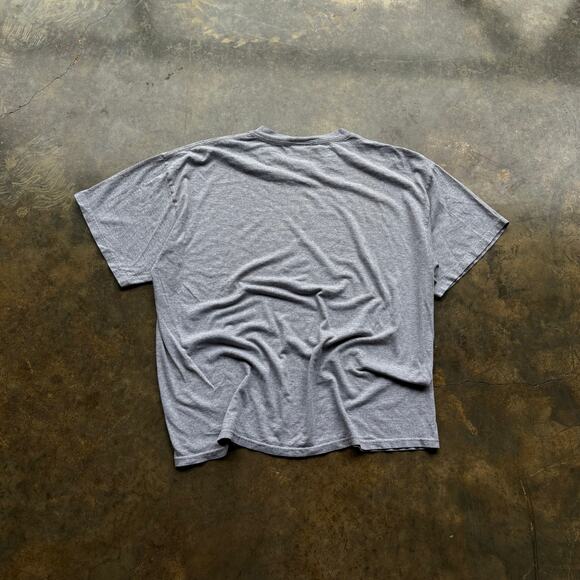 Vintage Y2K Silver Tag Center Swoosh Nike T-shirt - Picture 3 of 3